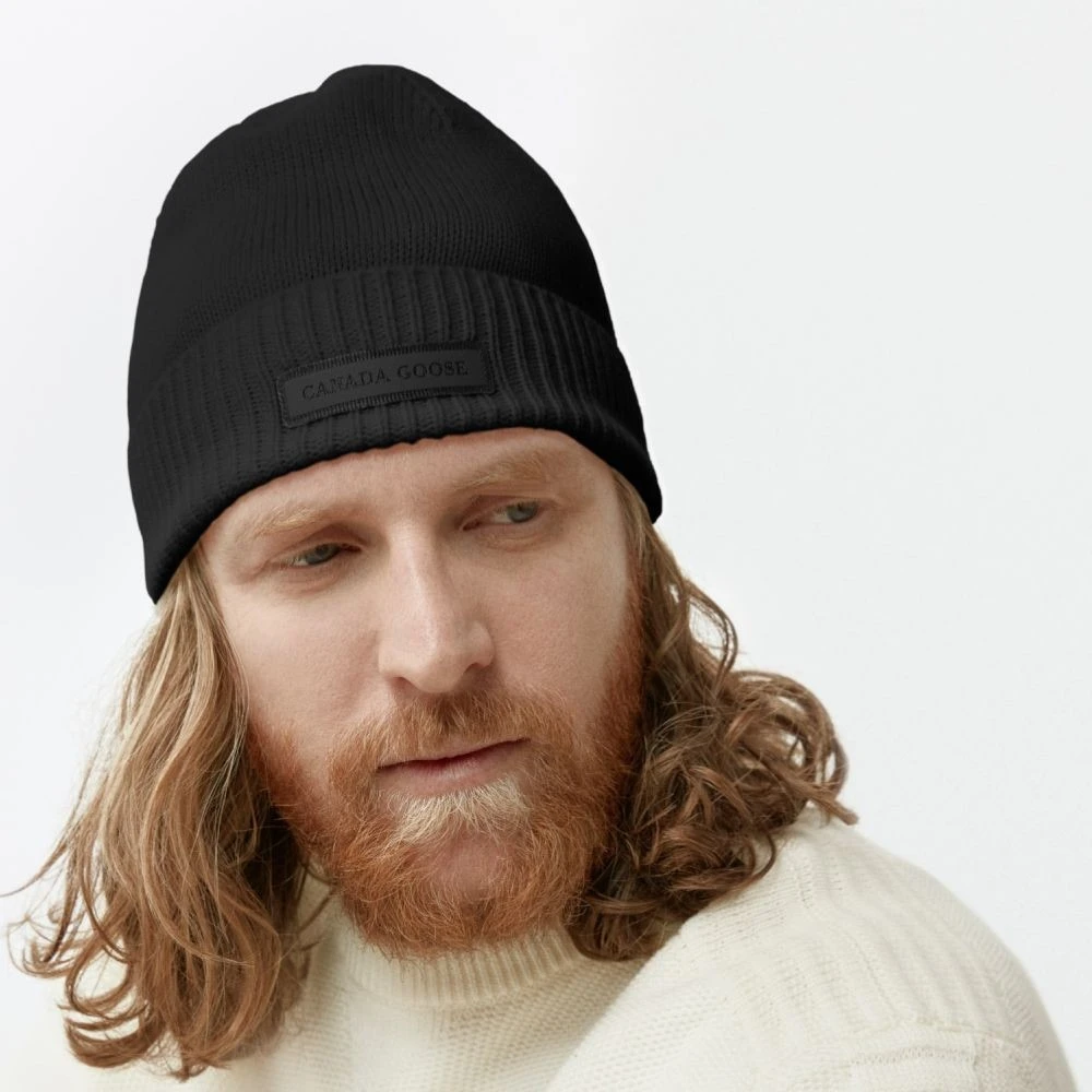 Bonnet Canada Goose Small Tonal Emblem Toque Black 2 Bonnet Canada Goose Small Tonal Emblem Toque Black – Image 2